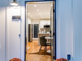 225 24th Avenue, Seattle WA 98122