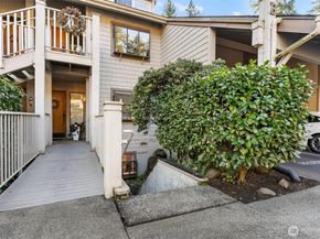 3905 108th Avenue NE B102, Bellevue WA 98004