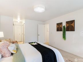 3905 108th Avenue NE B102, Bellevue WA 98004