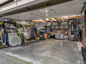 15109 SE 53rd Place, Bellevue WA 98006