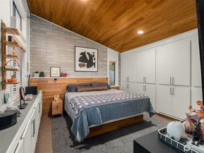 15109 SE 53rd Place, Bellevue WA 98006