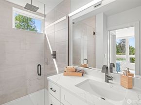 12225 Roseberg Avenue S 4, Seattle WA 98168