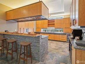 16430 266th Avenue SE, Issaquah WA 98027