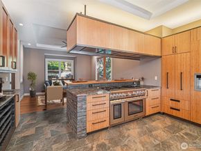 16430 266th Avenue SE, Issaquah WA 98027