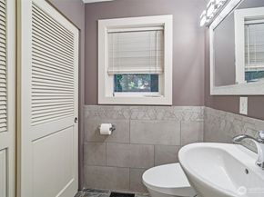 16430 266th Avenue SE, Issaquah WA 98027