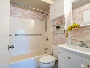 4017 162nd Avenue SE, Bellevue WA 98006