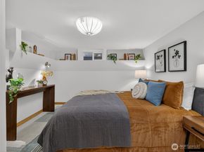 8859 20th Avenue SW, Seattle WA 98106