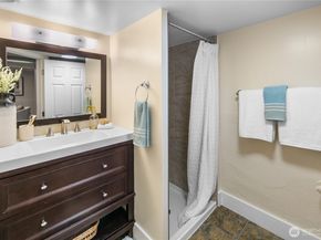 1516 S Bennett Street, Seattle WA 98108