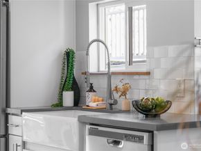 1516 S Bennett Street, Seattle WA 98108