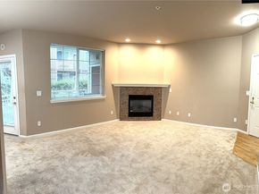 13000 Admiralty Way B201, Everett WA 98204