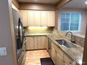 13000 Admiralty Way B201, Everett WA 98204