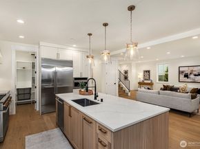 11814 NE 103rd Place, Kirkland WA 98033