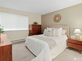 16817 Larch Way E103, Lynnwood WA 98037