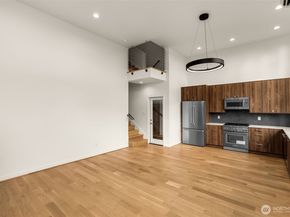 6038 50th Avenue NE B, Seattle WA 98115