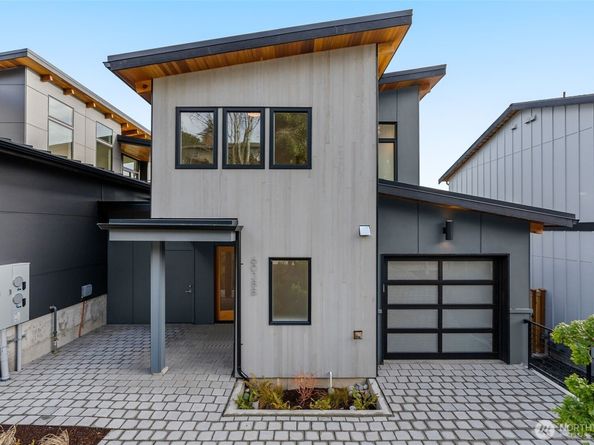 6038 50th Avenue NE B, Seattle WA 98115