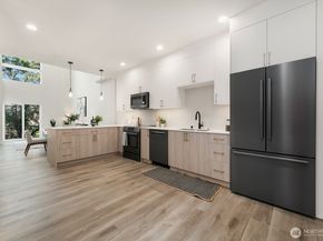 2017 W Bertona, Seattle WA 98199