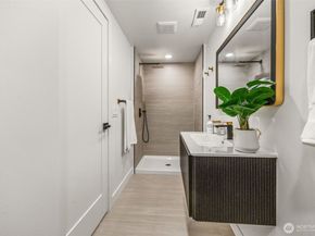 15909 175th Avenue NE, Woodinville WA 98072