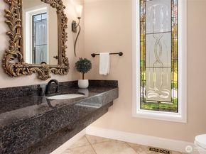 21315 SE 11th Street, Sammamish WA 98075