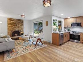 3022 254th Avenue SE, Sammamish WA 98075