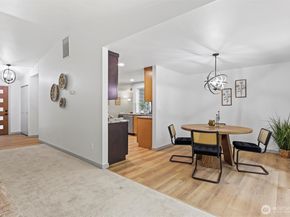 3022 254th Avenue SE, Sammamish WA 98075