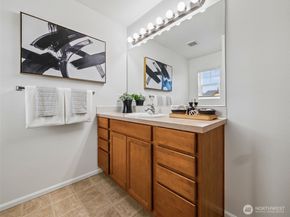 11033 SE 201st Street, Kent WA 98031