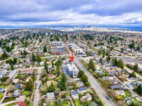 3501 SW Holden Street 303, Seattle WA 98126