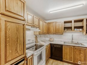 3501 SW Holden Street 303, Seattle WA 98126