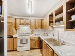 3501 SW Holden Street 303, Seattle WA 98126