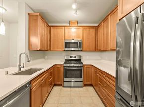 6800 132nd Place SE W104, Newcastle WA 98059