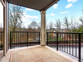 6800 132nd Place SE W104, Newcastle WA 98059