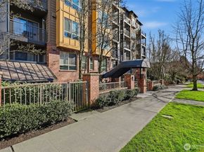 412 11th Avenue 206, Seattle WA 98122