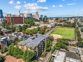 412 11th Avenue 206, Seattle WA 98122