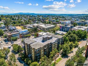 412 11th Avenue 206, Seattle WA 98122