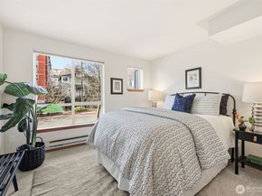 412 11th Avenue 206, Seattle WA 98122