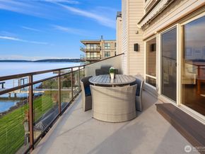 6363 Lake Washington Boulevard NE 203, Kirkland WA 98033