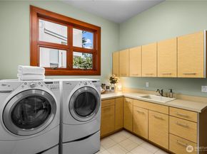 4632 E Mercer Way, Mercer Island WA 98040