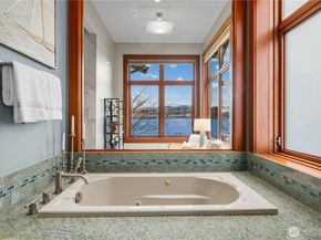 4632 E Mercer Way, Mercer Island WA 98040
