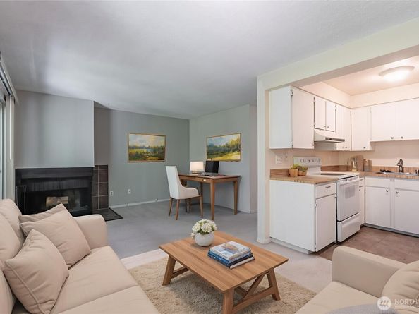 230 SW Clark Street C203, Issaquah WA 98027