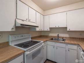 230 SW Clark Street C203, Issaquah WA 98027