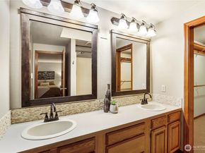 15121 Cedar Grove Road NE, Poulsbo WA 98370