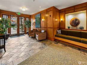 61 Pine Street 203, Edmonds WA 98020