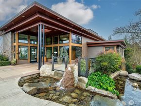 61 Pine Street 203, Edmonds WA 98020