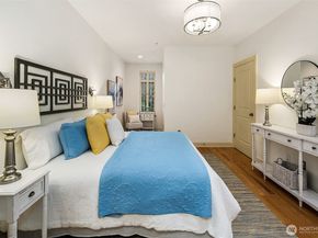 61 Pine Street 203, Edmonds WA 98020