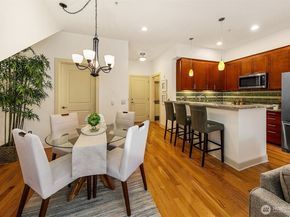 61 Pine Street 203, Edmonds WA 98020