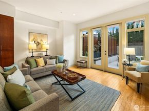 61 Pine Street 203, Edmonds WA 98020