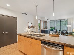 2716 Elliot Avenue 301, Seattle WA 98121