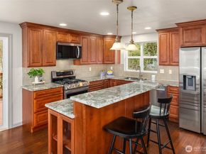 19921 10th Drive SE, Bothell WA 98012