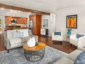 19921 10th Drive SE, Bothell WA 98012