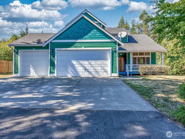 9926 SW 184th Way, Vashon WA 98070