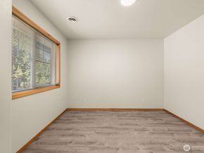 9926 SW 184th Way, Vashon WA 98070